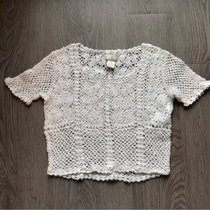 Crochet short sleeve top
